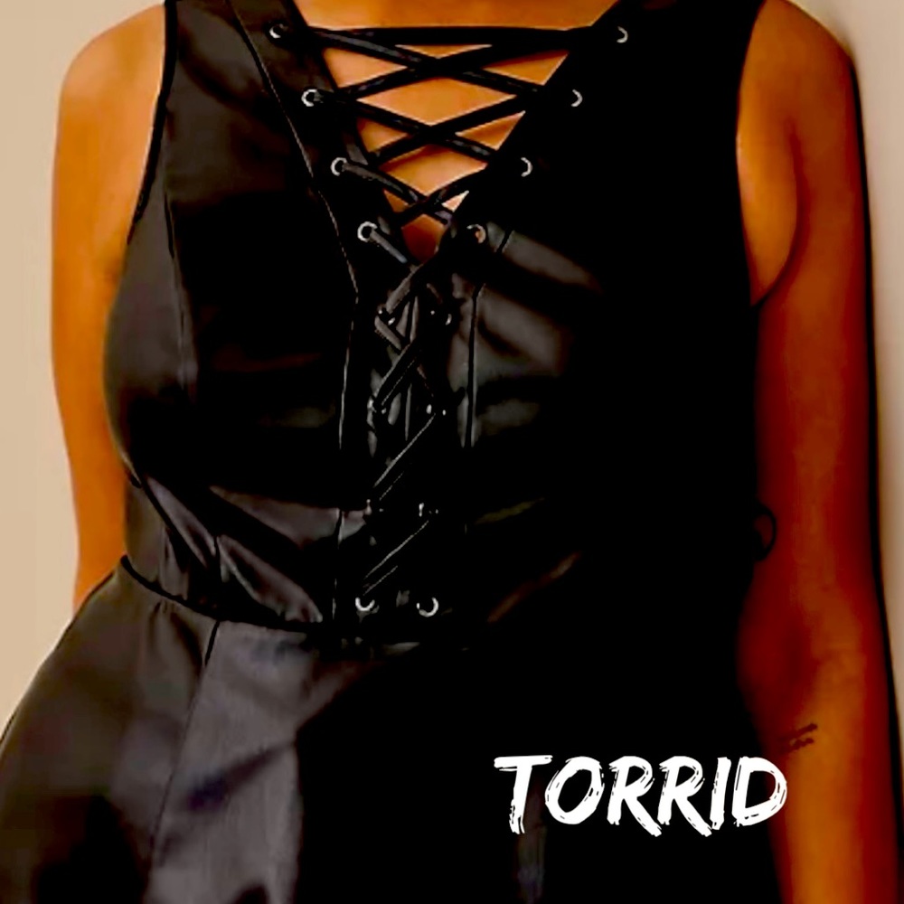 Torrid black faux leather sleeveless top peplum hem lace up front pull on Sz 3X
